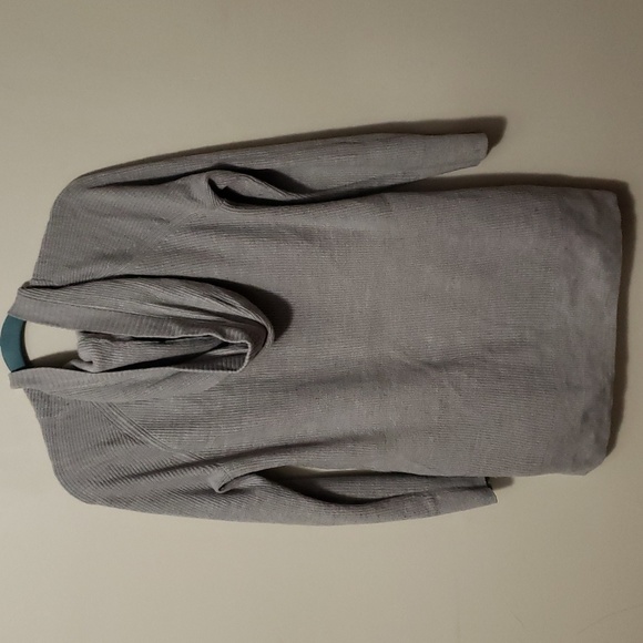 Soho NY&CO. Hooded Long Sweater - Picture 4 of 4